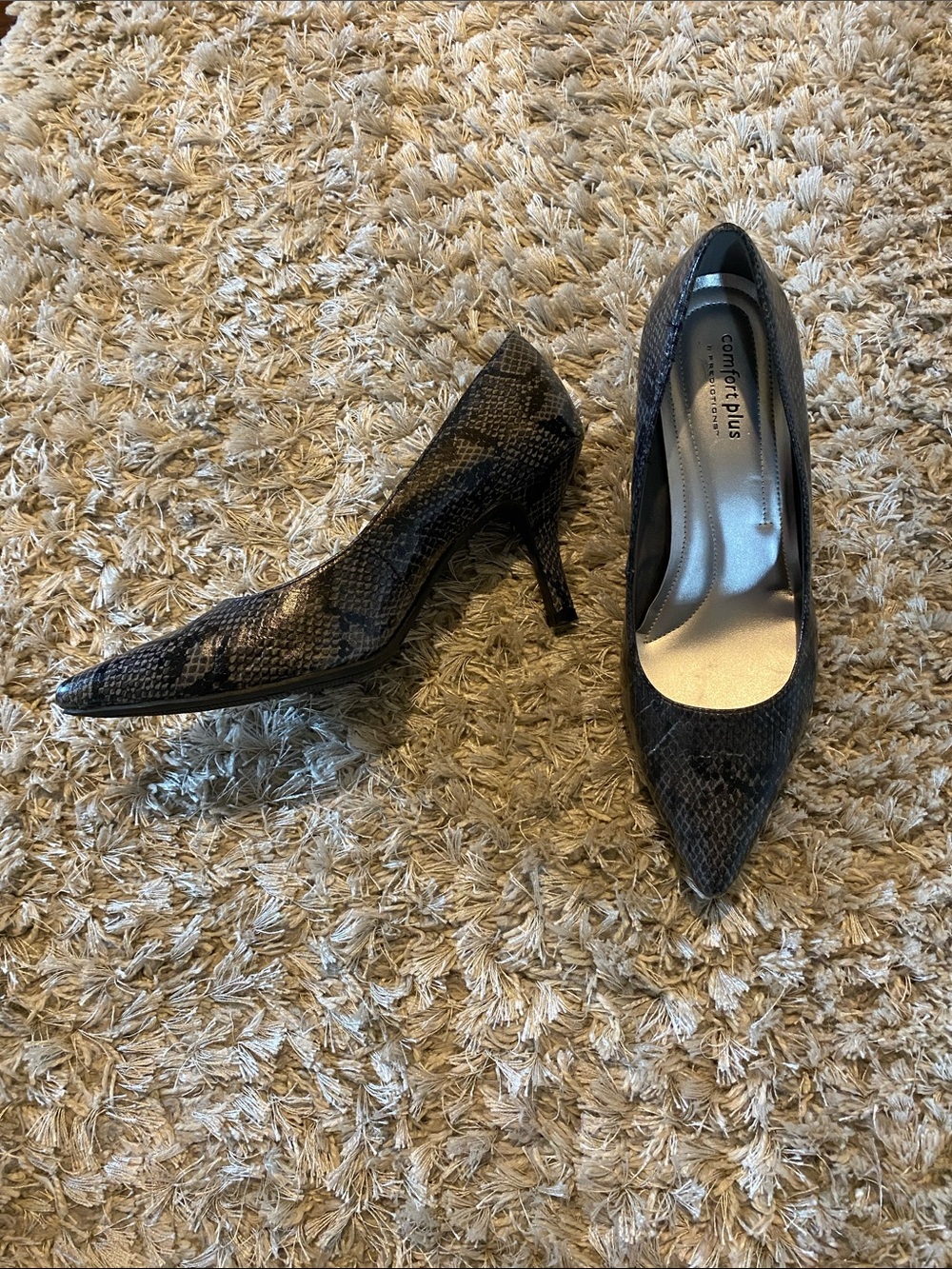 comfort plus by Predictions Gray Snake-Print Pointed Toe kitten Heel